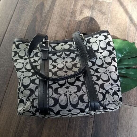 Coach Hamptons signature tote shoulder bag VINTAGE - Picture 1 of 10